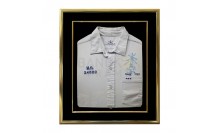 กรอบรูปโชว์เสื้อนักเรียนมัธยมชาย